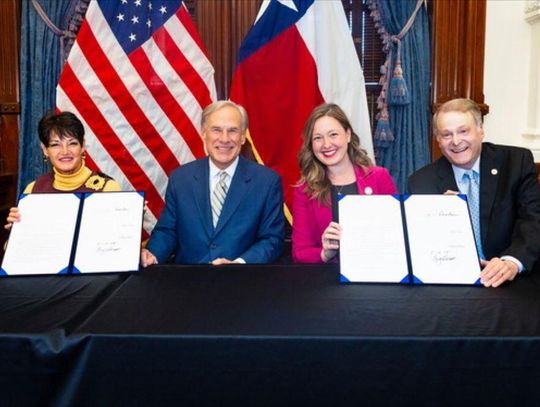Abbott, Foundation begin handout of $40 million in relief effort