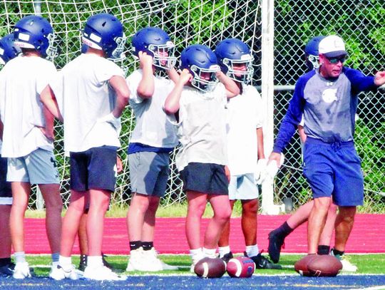 Area football teams hit the gridiron