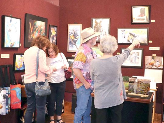 Art gallery welcomes spring with show Saturday