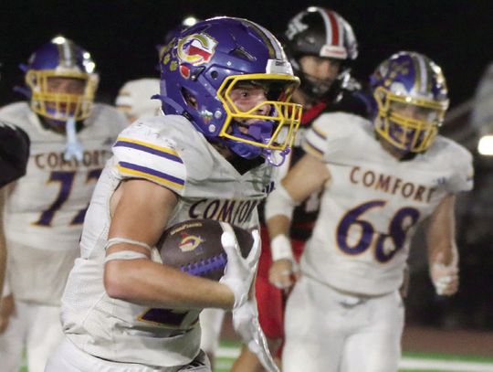 Bobcats roll to big win on homecoming night