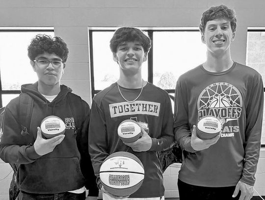 Bobcats take first place at Harper tourney Bobcats take first place at Harper tourney