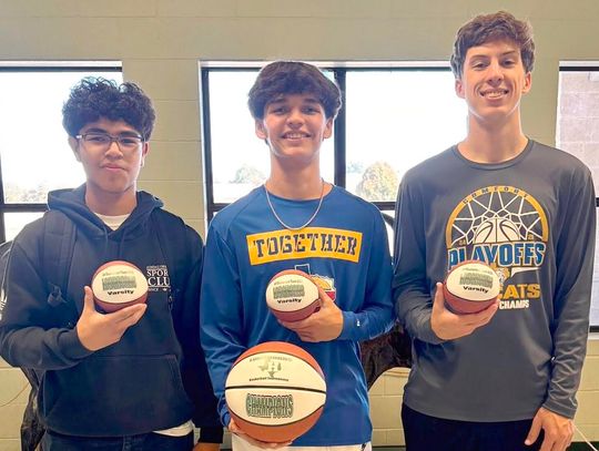 Bobcats take first place at Harper tourney Bobcats take first place at Harper tourney