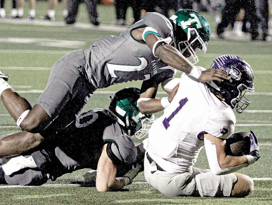 Boerne battles Bears in second-round tilt