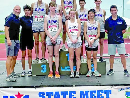 Boerne boys, Davis on girls side qualify for state