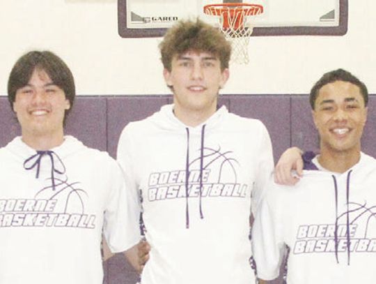 Boerne boys top Tivy to close out hoops season