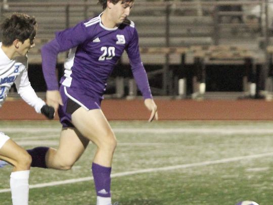 Boerne soccer teams battle with Davenport