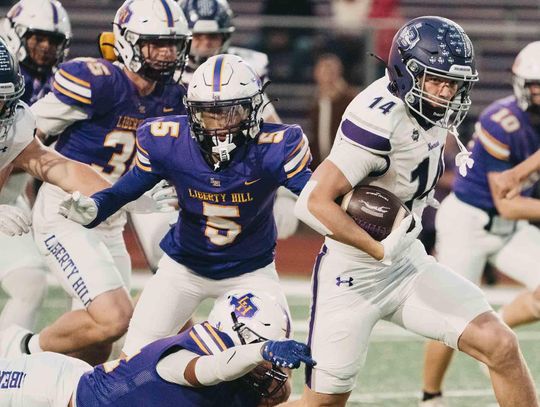 Boerne storms Liberty Hill, 49-7