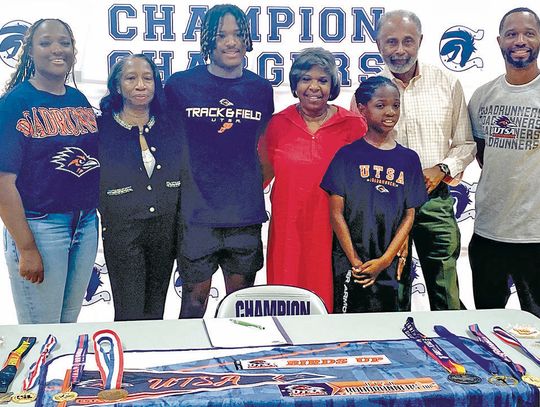 Bowie signs with UTSA