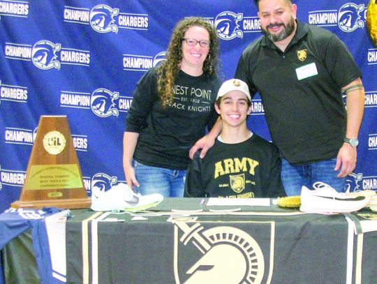 Brace signs with West Point