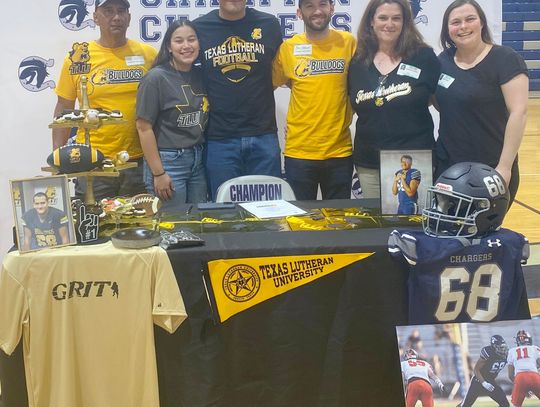 Castillo signs with Texas Lutheran University