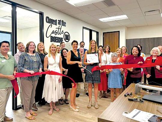 Chamber celebrates Chicago Title’s new locale