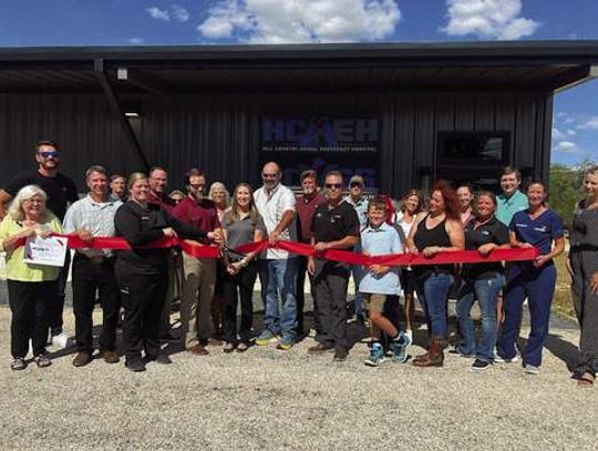 Chamber takes ribbon-cutting to Animal Emergency Hospital 