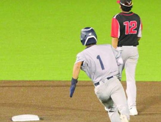 Champion baseball goes 5-1 at Leander tourney