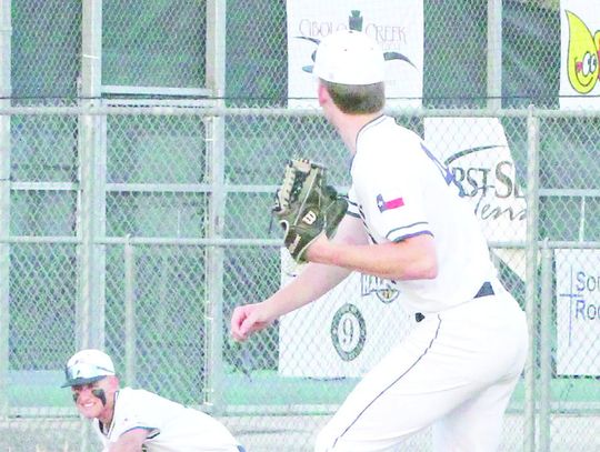 Champion tallies final 8 runs of game to prevail over Pieper