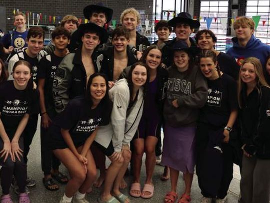 Charger swimmers sweep regional titles