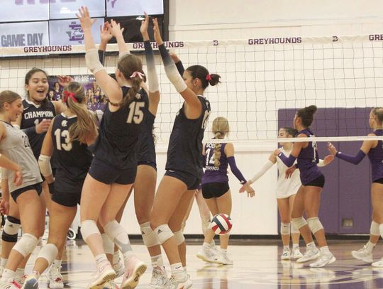 Chargers, Greyhounds go five games before Champion prevails