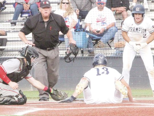 Chargers rally with 5-run sixth inning to handcuff Hawks