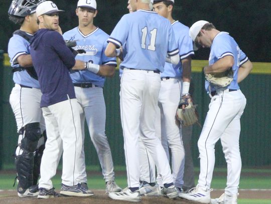 Chargers roll in Game 1 Thursday against La Joya Palmview
