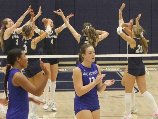 Chargers sack Mac in first round of volleyball playoffs