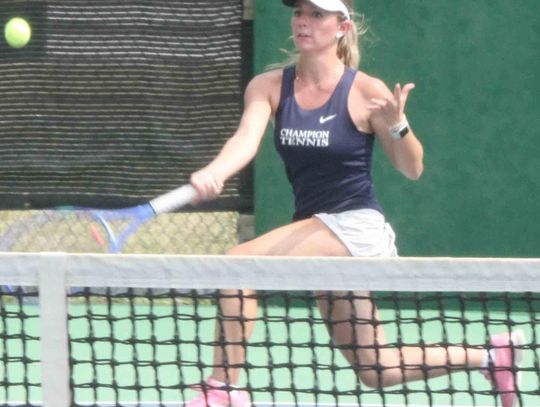 Chargers sweep McCollum in district tennis match