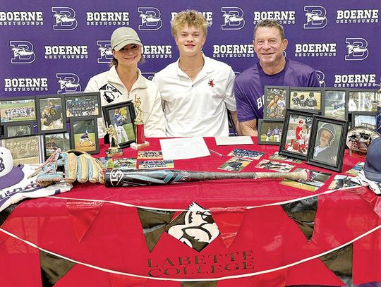 Colton Shaver signs with Labette College Colton Shaver signs with Labette College