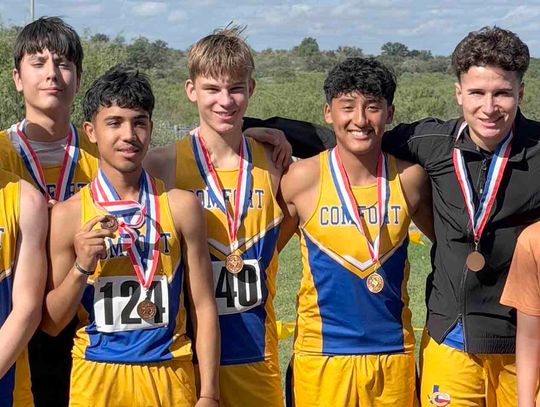 Comfort advances boys team to regional race