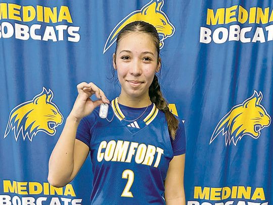 Comfort Deer win consolation title at Medina tourney