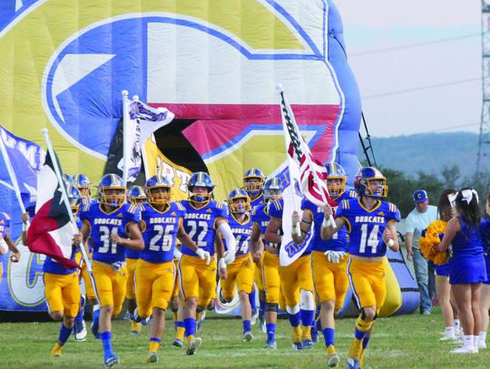 Comfort gets comfortable win at Karnes City, 49-7