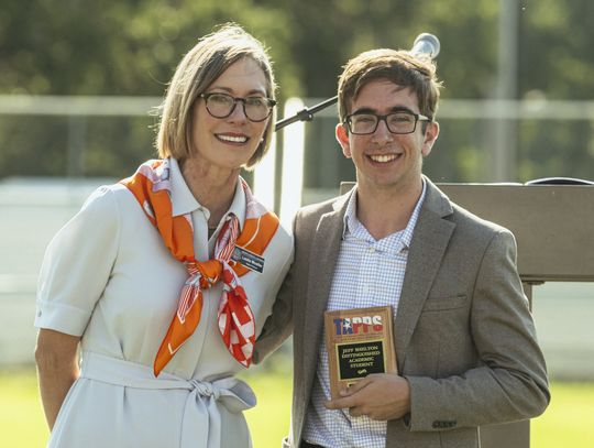 Crews top TAPPS Academic champ