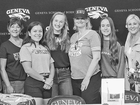 Curtis signs to play volleyball at Nebraska Wesleyan