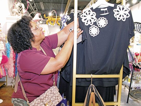 First Saturday shoppers flock to downtown