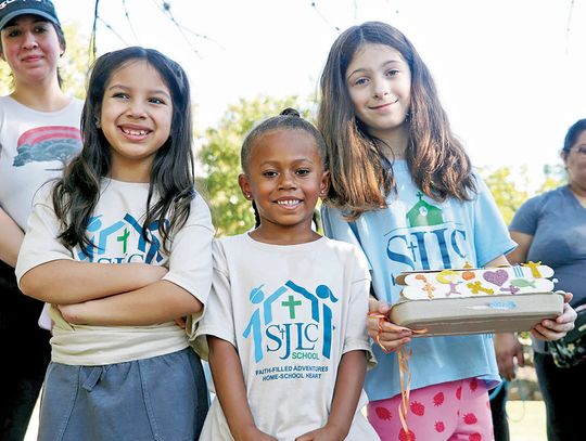 Float or flounder: Student put arks to the test