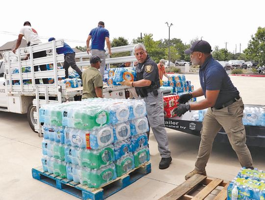 Fort Worth police, fire haul trucks stuffed with relief items to Boerne