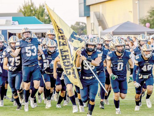 Geneva football players earn postseason awards