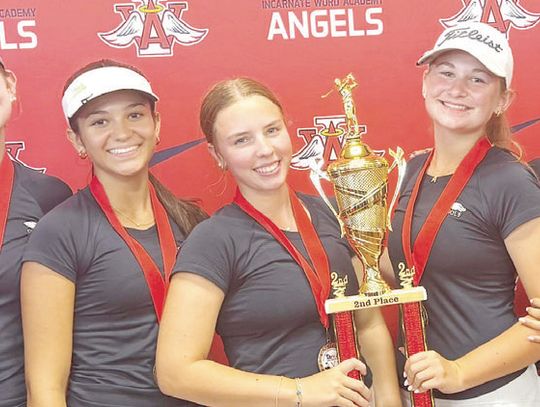 Geneva girls, boys golf teams qualify for state tournament