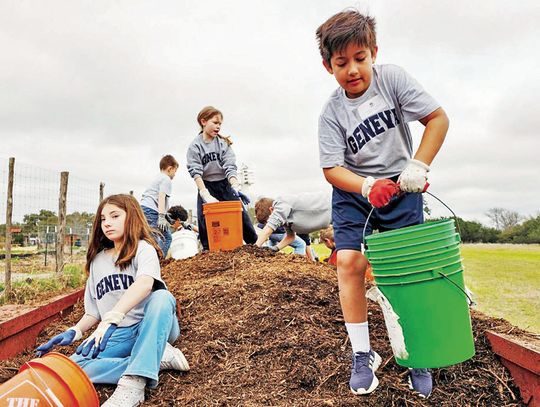 Geneva students pitch in on ‘Love Thy Neighbor Day’