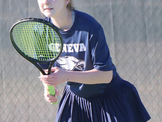 Geneva tennis team takes to the court Geneva tennis team takes to the court