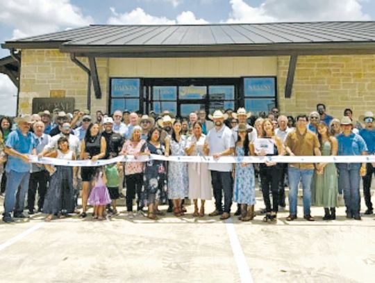 Grand opening, ribbon cutting for Boerne Paint Co.