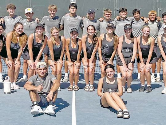 Greyhounds come up one win shy of playing at 5A state tennis tourney