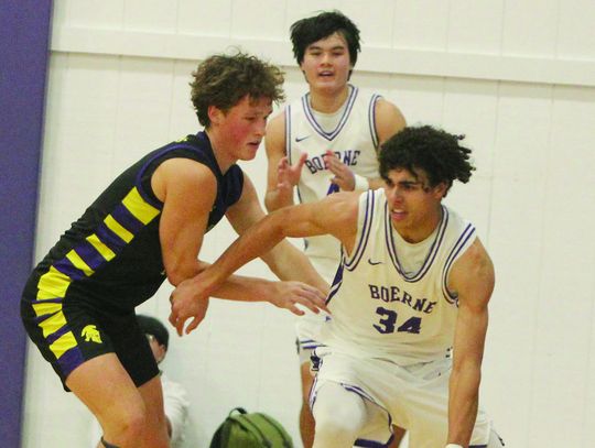 Greyhounds drop district game to Pieper