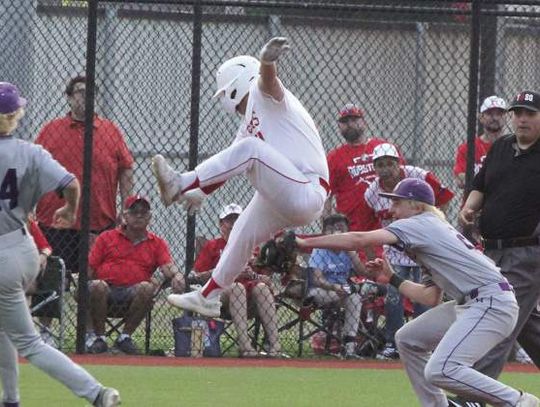 Greyhounds face Sinton once again