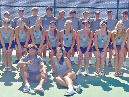 Greyhounds fall tennis season comes to a close