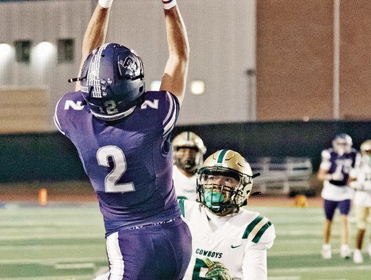 Greyhounds reel off eighth straight win