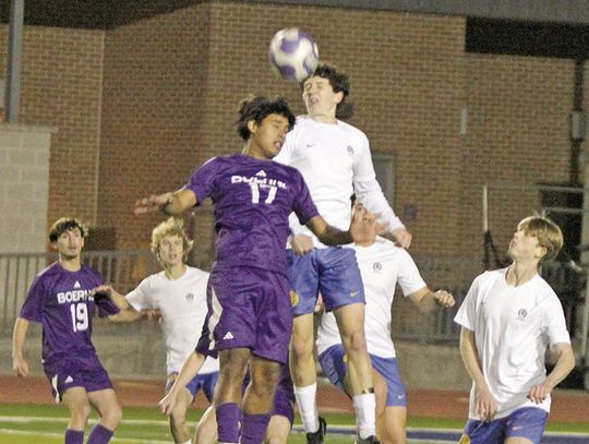 Greyhounds split soccer matches with Mules