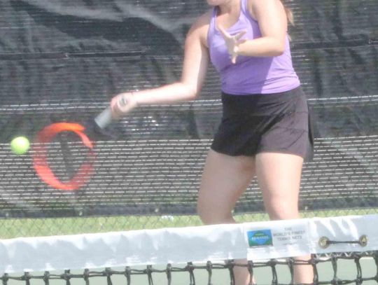 Heights hands Hounds loss in team tennis