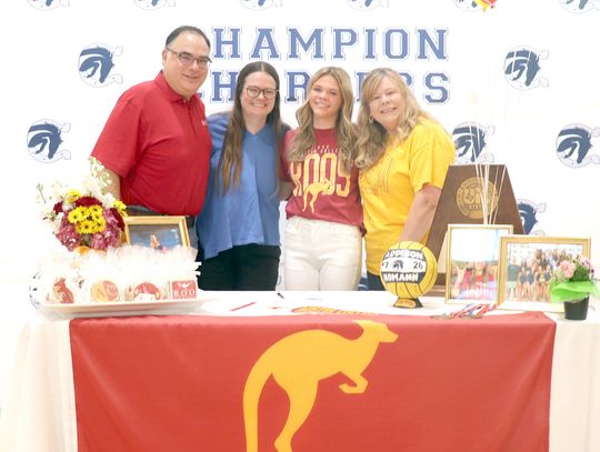 Homann signs with Austin College