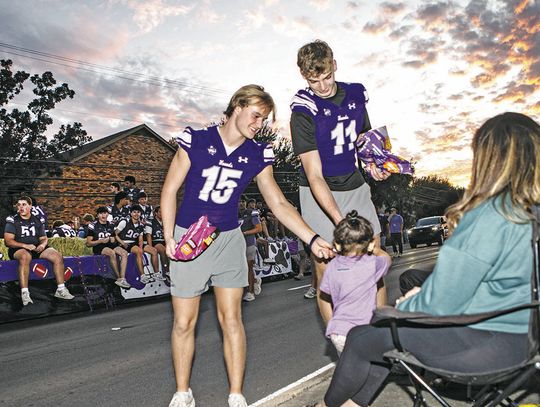 Hounds hand out the candy