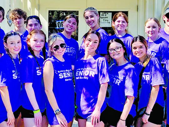 ‘Hounds help Sisters on Senior Service Day