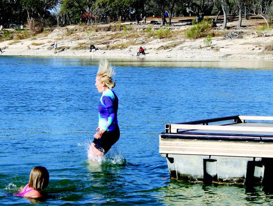 Icy plunge benefits program for domestic-abuse victims