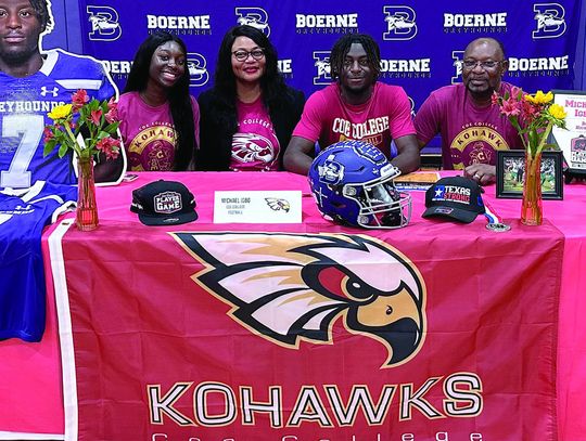 Igbo signs with Coe College